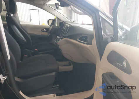 2024 Chrysler Voyager Lx z USA, uszkodzony, nr VIN 2C4RC1CG3RR171745